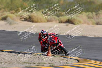 media/Oct-08-2022-SoCal Trackdays (Sat) [[1fc3beec89]]/Turn 10 (945am)/